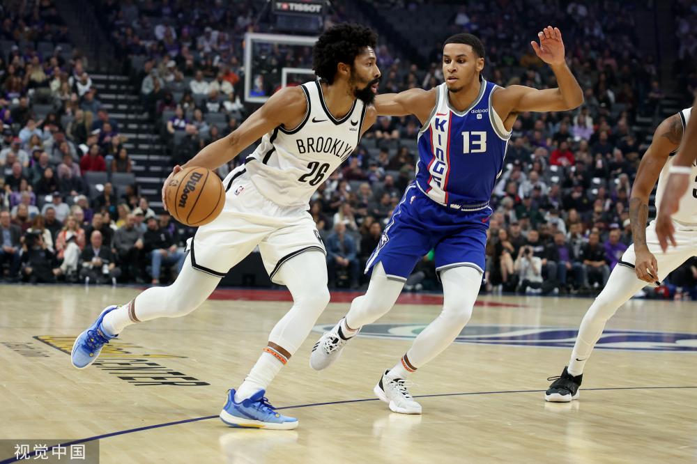 而我们的球 而我们的球